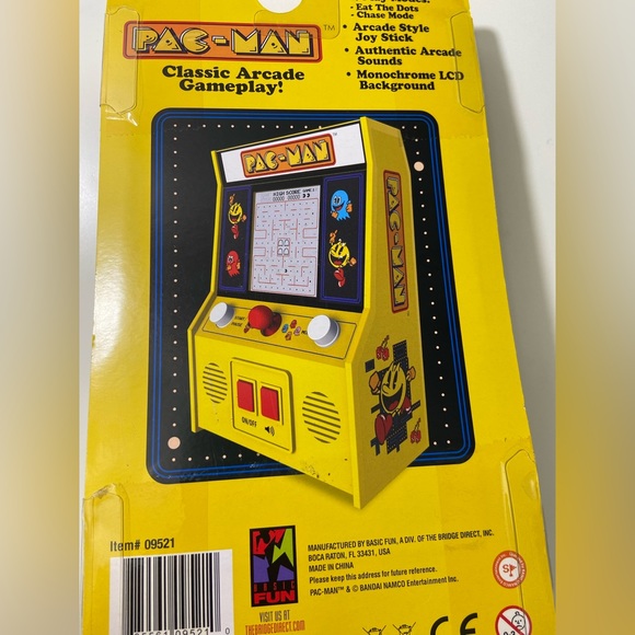 PAC-MAN 6” Video Game - Old School Vintage Arcade Style - Mini Micro Desk Top - Picture 4 of 9